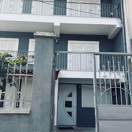 Alexis Appartement Korce